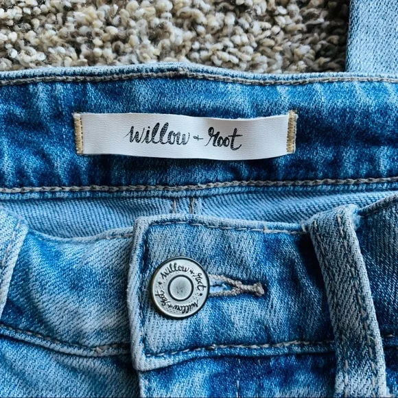 Buckle willow and root mom fit jean - Picture 6 of 8